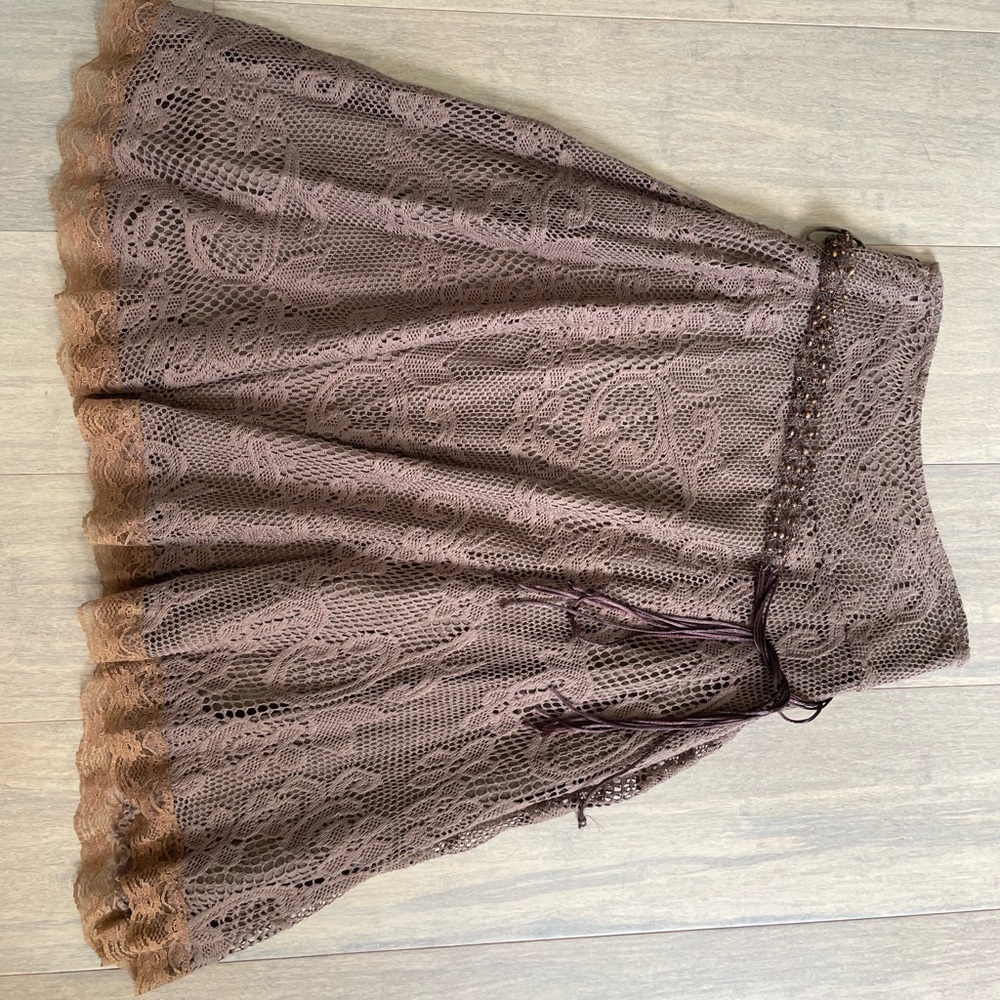 Beautiful A-line brown lace skirt with pearl belt